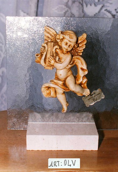 art 04v
